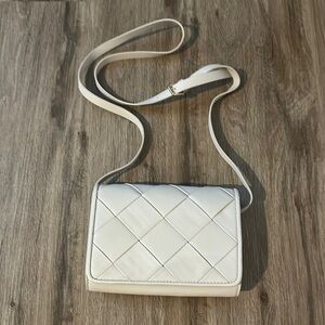 NWOT H&M Elegant cream Quilted Crossbody Bag